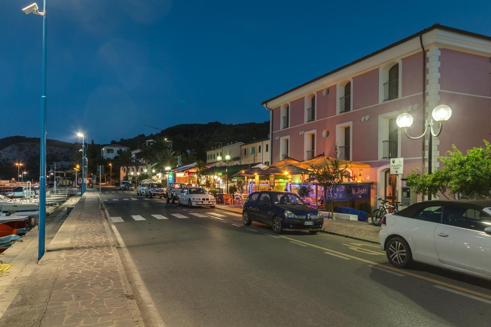 La Vecchia Scuola Apartment กาโว ภายนอก รูปภาพ