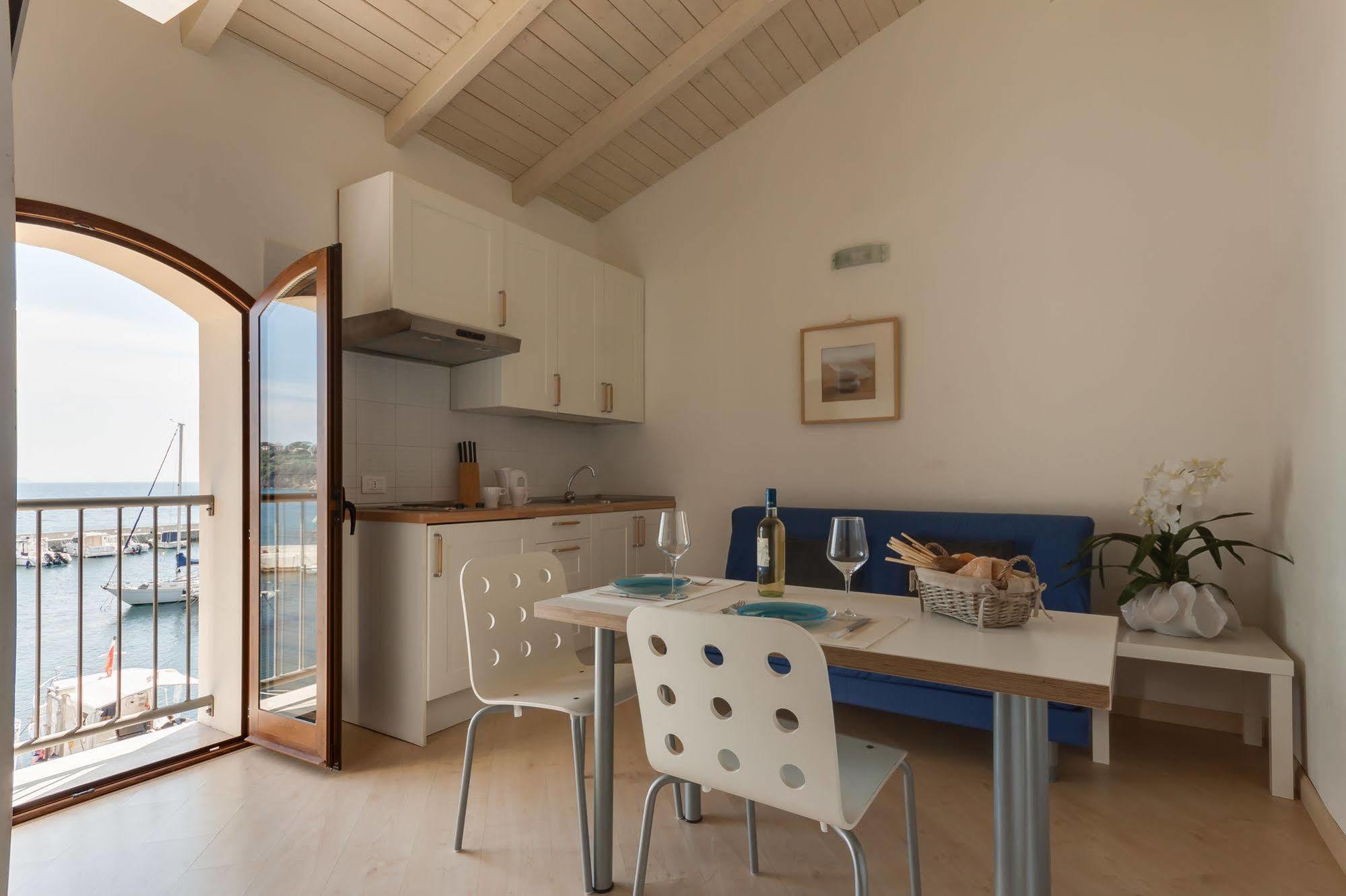 La Vecchia Scuola Apartment กาโว ภายนอก รูปภาพ